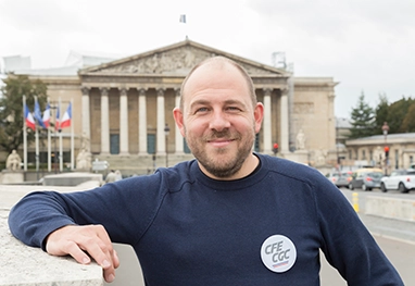 « Mobiliser l’épargne salariale vers l’industrie et les emplois »
